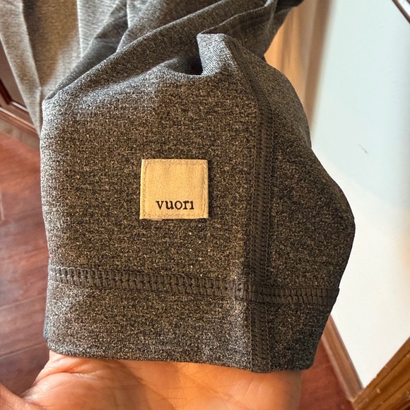 NWT Men’s Vuori Tradewind Performance Tank Sz XL Heather Grey - Picture 2 of 6